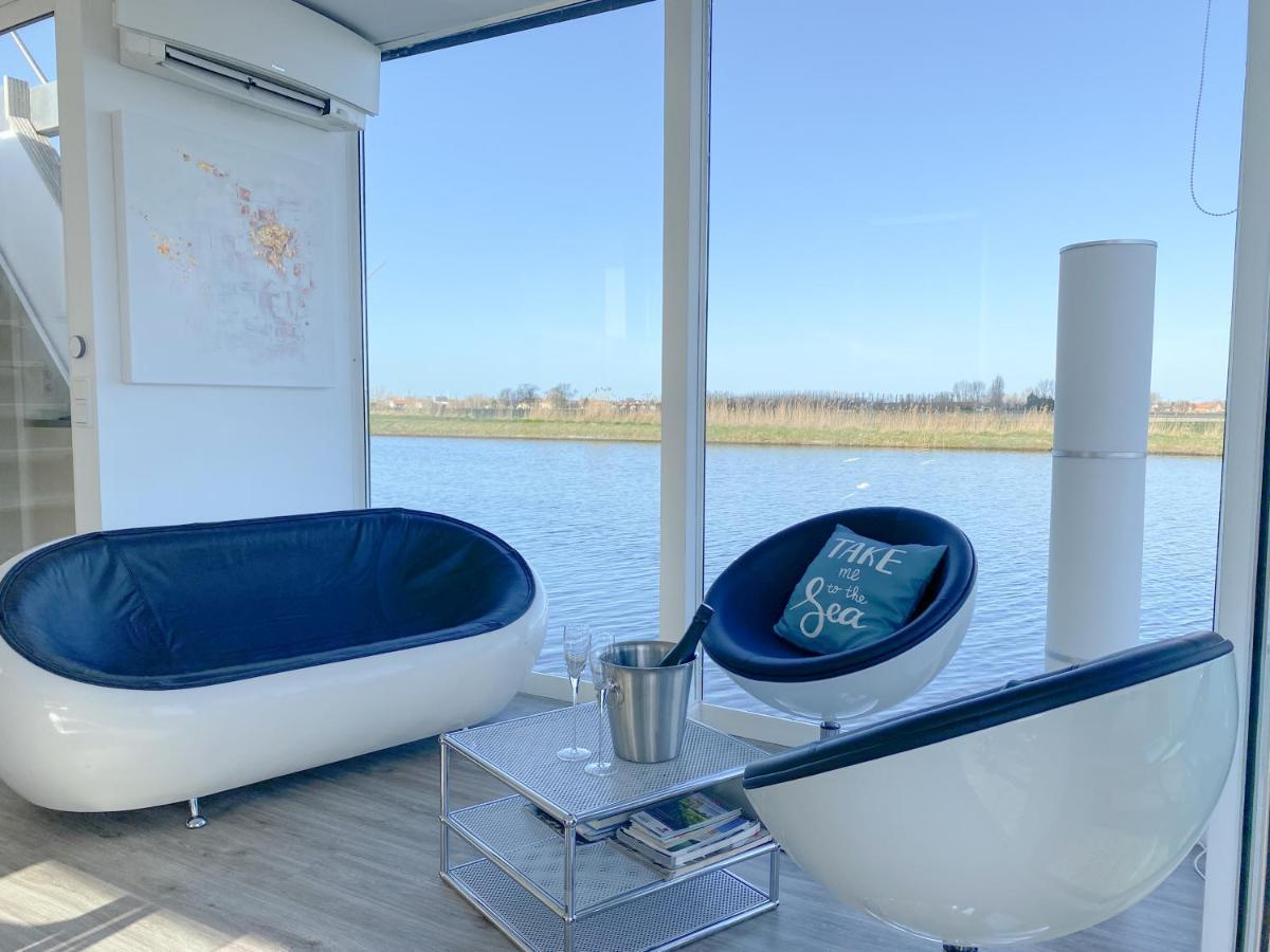 Homeboat Glamping 니우포르트 외부 사진
